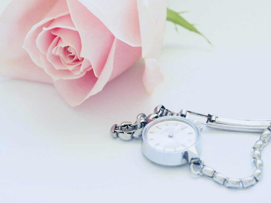 watch-and-flower